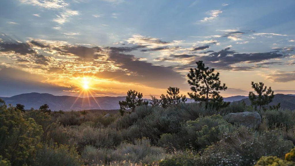 Reno, NV sunrise, symbolizes hopefulness mental health resources provided by Individual & Relationship Health Associates