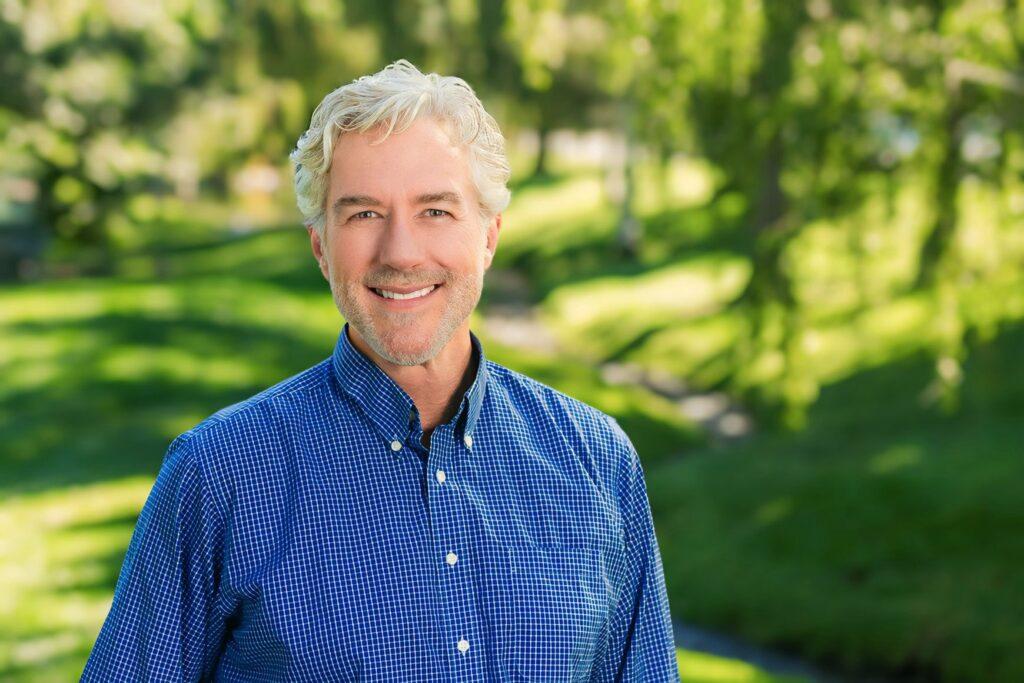 Cornelius Sheehan, LCSW is a therapist and founder / director of therapy in Reno, NV practice, Individual & Relationship Counseling Associates. Reno, NV Therapists in Reno