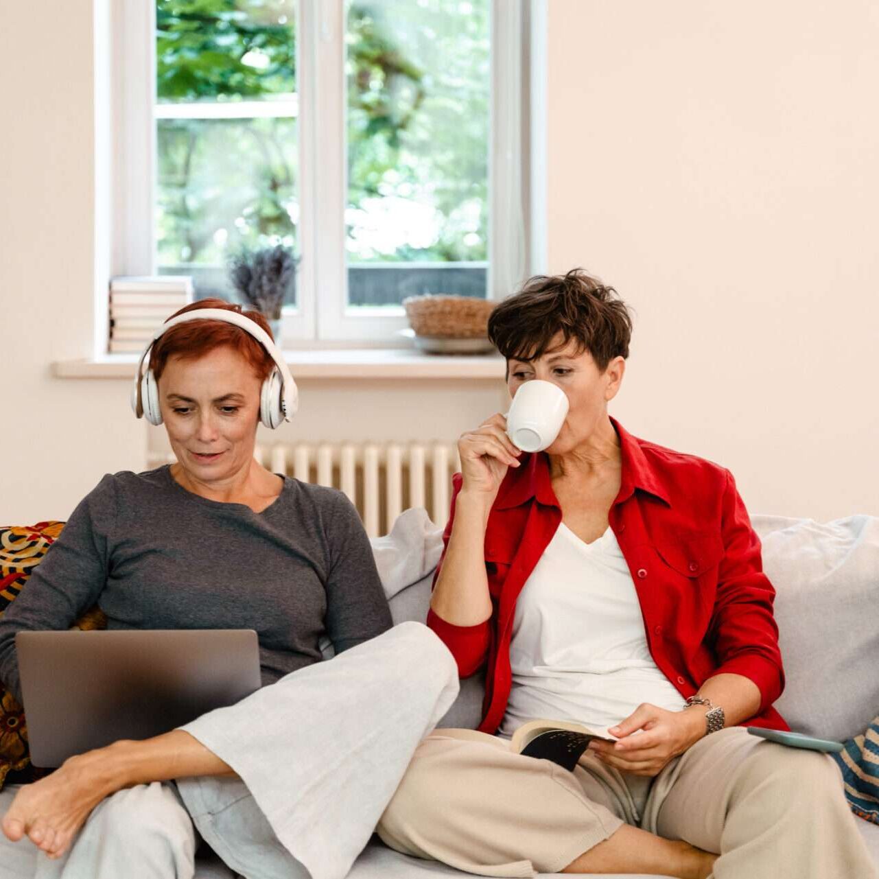 queer couple listen to relationship improvement podcasts in Reno, NV together